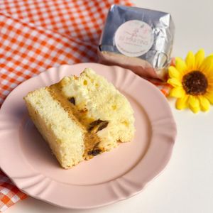 imagem do produto Bolo gelado coco com doce de leite e ameixa