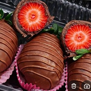 imagem do produto Trio Bombom de Morango