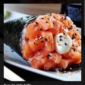 imagem do produto Temaki  Filadélfia , Com salmão crú . 
