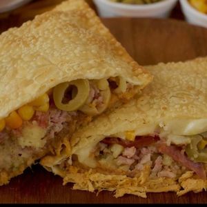 imagem do produto pastel de calabresa c/ catupiry