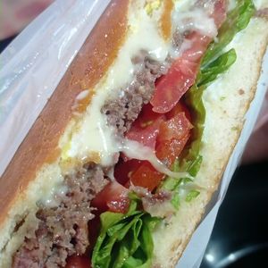 imagem do produto Xis salada (Pão de 18cm)