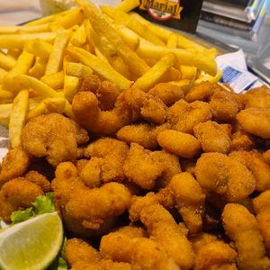 imagem do produto Porção de camarão com fritas Pequena