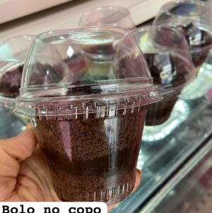 imagem do produto bolo no copo de brigadeiro