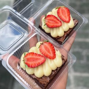 imagem do produto Brownie Ninho com Morango