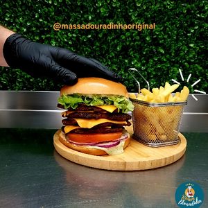 imagem do produto 2 hambúrguers 4.0+ Batata frita 🍔