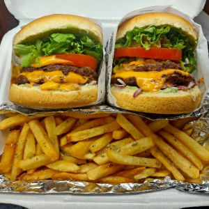 imagem do produto 2 Hambúrguer duplo+ Batata frita 🍔🍟