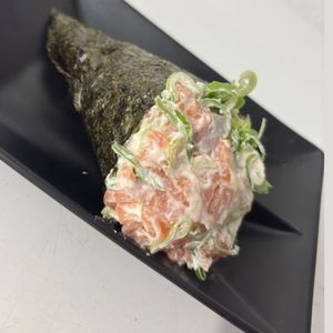 imagem do produto Temaki de Salmão com Cream Cheese e cebolinha