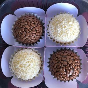 imagem do produto Quarteto de brigadeiro e beijinho
