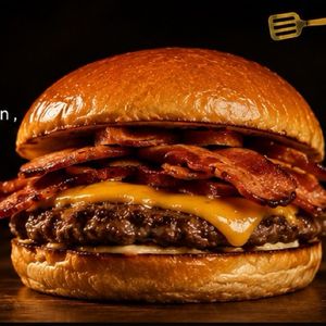 imagem do produto (Cigana) Pão brioche , blend de 120g de maminha , Fatias de bacon , queijo cheddar derretido , frango, bacon , e a maionese temperada da casa .