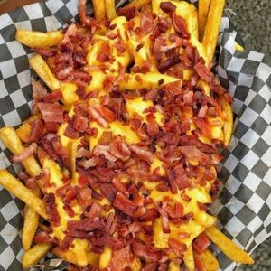 imagem do produto Batata frita c/bacon e cheddar (G)