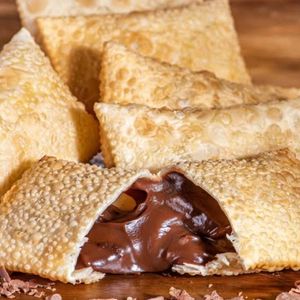 imagem do produto Pastel GG chocolate preto 