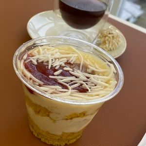 imagem do produto Bolo pote de milho com goiabada e coco