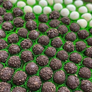 imagem do produto Cento de brigadeiro sem açúcar e lactose