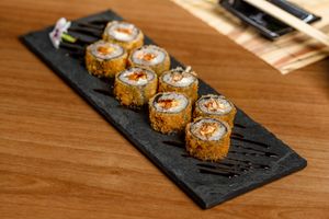 imagem do produto HOT ROLL CAMARAO E SALMAO 10 UN
