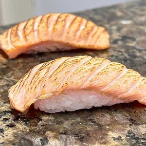 imagem do produto NIGIRI SALMAO MAÇARIC. 02 UN