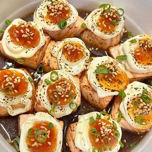imagem do produto SALMÃO MAÇARICADO AO MOLHO CÍTRICO