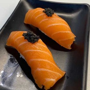 imagem do produto NIGIRI SALMÃO C/OVAS DE PEIXE 2UN
