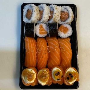 imagem do produto COMBO PEÇAS SALMÃO CRU (16pc)
