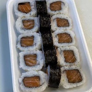 imagem do produto COMBO 15 PEÇAS CRUAS DE SALMÃO SEM CREME