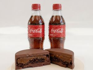 imagem do produto Combo 2 Pães de Mel + 2 Coca Cola 200ml