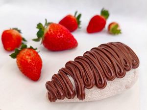 imagem do produto Coxinha de Morango - Ninho com Nutella