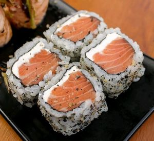 imagem do produto Uramaki de Salmão