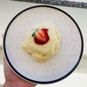 imagem do produto Mini vulcão ninho com morango 