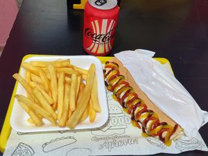 imagem do produto Combo Doggie Rua Simples + Fritas Média + Refri Lata