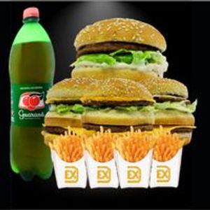imagem do produto COMBO 4.4 : FAMILIA 4 (4 Big + 4 Batatas + 1 Refrigerante 1,5 L)