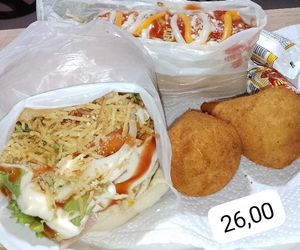 imagem do produto 1 hambúrguer/ 1Especial/ 2Coxinhas