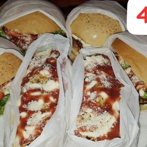 imagem do produto 4 Hambúrguer/ 2 hot Simples 