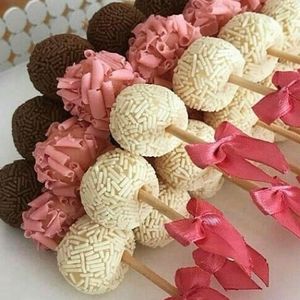 imagem do produto big brigadeiros no palito