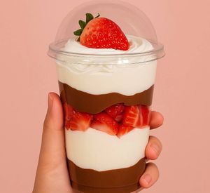 imagem do produto Copo alpino & Ninho com morangos Frescos
