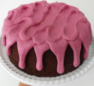 imagem do produto Bolo Vulcão de Chocolate com Mousse de Morango ( Sensação)