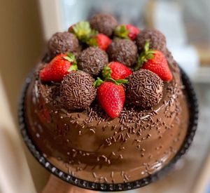 imagem do produto Bolo vulcão  com Brigadeiro de Nutella