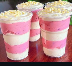 imagem do produto Copo da Felicidade  Mousse de Morango com Ninho