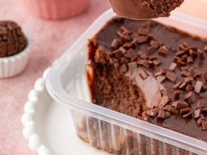 imagem do produto Bolo de pote Chocolatudo 1kg