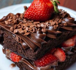 imagem do produto Sanduíche de Brownie Morango & Brigadeiro