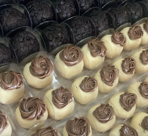 imagem do produto 50 brigadeiros+ 50 Ninho e Nutella