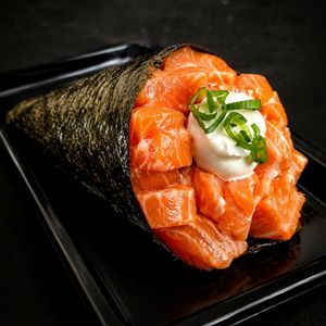 imagem do produto Temaki Salmão Philadelphia (Salmão em Cubos)