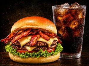 imagem do produto 1 x-Bacon + refri lata