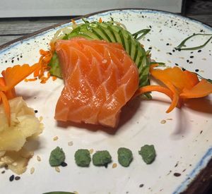 imagem do produto Sashimi de Salmão | 6 peças