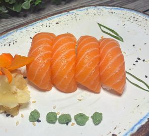 imagem do produto Sushi de Salmão | 6 peças