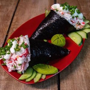imagem do produto 1 Temaki misto + 1coca de 600 zero 