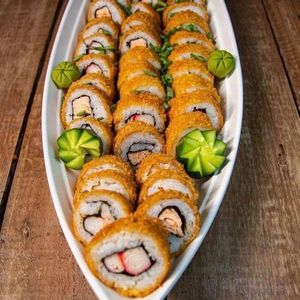 imagem do produto 48 hot Sushi 🍣 mista + 1litro guaraná 