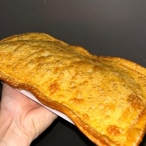 imagem do produto Pastel GG: 7 sabores Bacon,frango,presunto,Calabresa,requeijão cremoso,carne, queijo coalho.