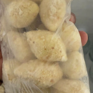 imagem do produto 25 SALGADOS PARA FESTA CONGELADOS (BALÃOZINHO DE CALABRESA)