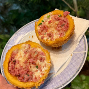 imagem do produto Bomba de calabresa com queijo e catupiry 300G