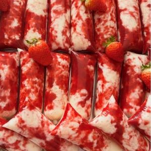 imagem do produto Geladinho gourmet de Ninho com morango 