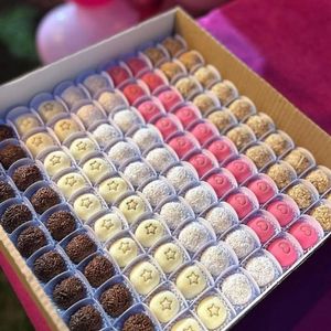 imagem do produto Brigadeiros tradicionais por encomenda 